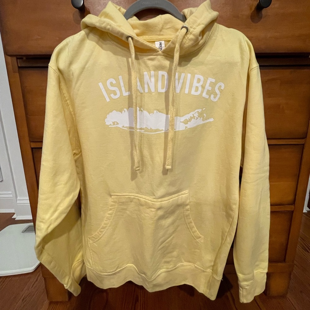 Women’s sweatshirts. Size M. Excellent condition